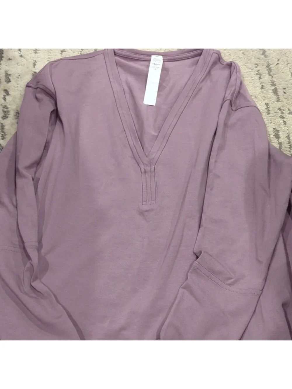 lululemon athletica one reach